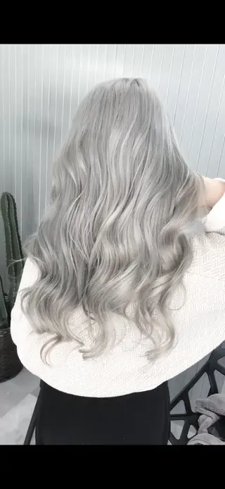 ロング カラー LOOP hairのヘアスタイル