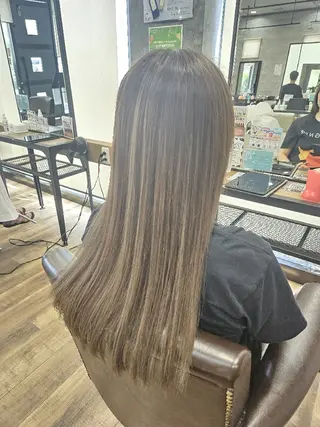 ロング 山田 一輝のヘアスタイル