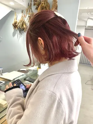 ミディアム カラー leben serikaのヘアスタイル