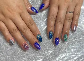 ネイル VIERU 🌈🎀💖のネイルデザイン