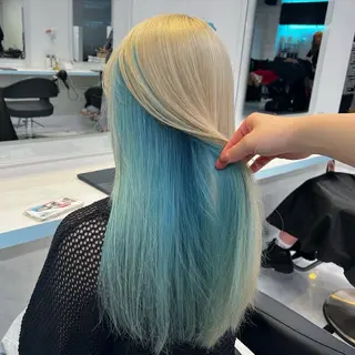 ロング カラー ブリーチカラー 🩵MIZUKIのヘアスタイル