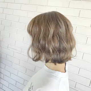 ショート カラー 杉村 未来のヘアスタイル