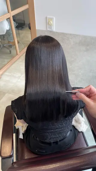 セミロング 縮毛矯正クロスパーマ 益子達也のヘアスタイル