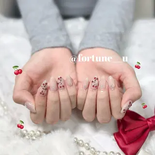 ネイル 💜✩.* Yuuna💜のネイルデザイン