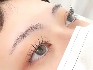 マツエク・マツパ Fiara四条烏丸店 三浦やすみんのマツエク・マツパデザイン