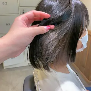 ショート カラー ノグチ ナツコのヘアスタイル