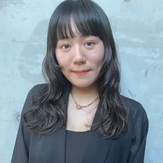 セミロング パーマ ホリケ アオイのヘアスタイル