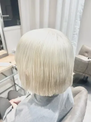 ショート カラー 松岡 恭弘のヘアスタイル