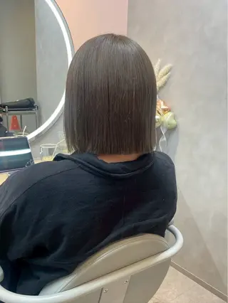 ショート カラー toyohara momokaのヘアスタイル