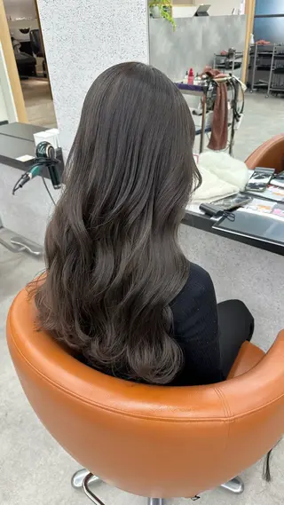 ロング カラー 高松 沙耶のヘアスタイル
