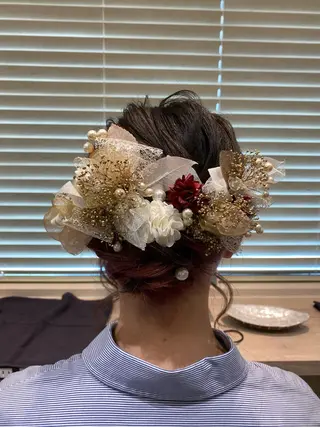 セミロング ヘアアレンジ 透明感カラー🌈 菊池 結衣のヘアスタイル