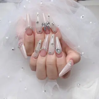ネイル uu ネイルサロン関内🌼のネイルデザイン