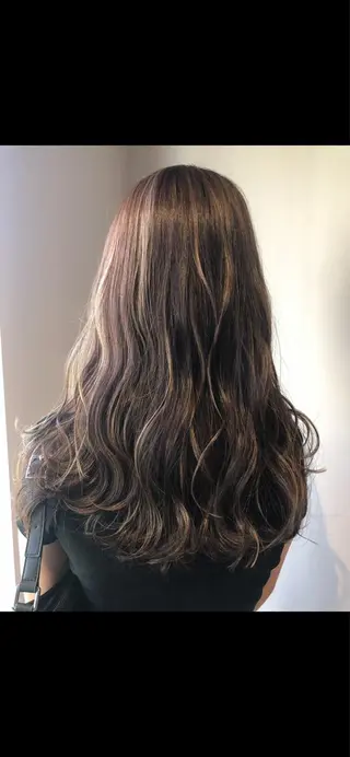 ミディアム カラー ブリーチ👩🦳/ ✂︎MANAMIのヘアスタイル
