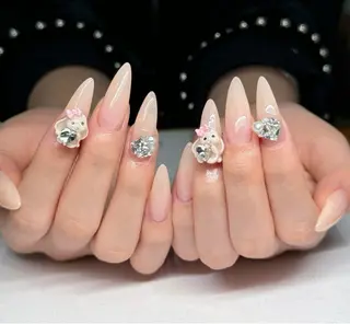 ネイル REI レイのネイルデザイン