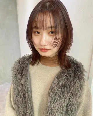 ミディアム 重里 瑠花のヘアスタイル
