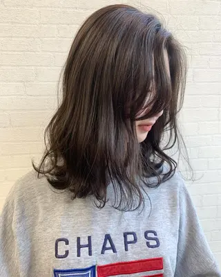 セミロング カラー 立川 奈那子のヘアスタイル