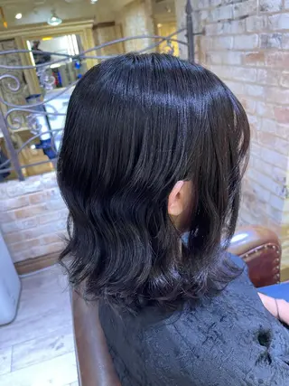 ミディアム 千代 夏輝のヘアスタイル