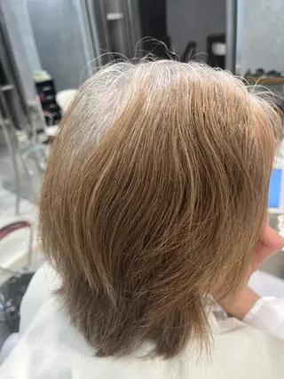 ショート アートディレクター 尾内 友美のヘアスタイル