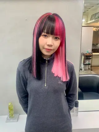 ミディアム カラー ヘアアレンジ 個性爆弾💣 ダブルカラー/ゆかのヘアスタイル