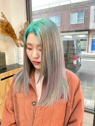 ロング カラー 🎨カラー専門家🎨 チャーリーのヘアスタイル