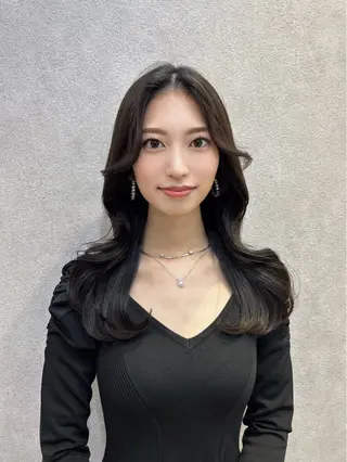 ロング カラー ヘアアレンジ 🩷韓国ヘア/ヨシン モリ🩷Maikaのヘアスタイル