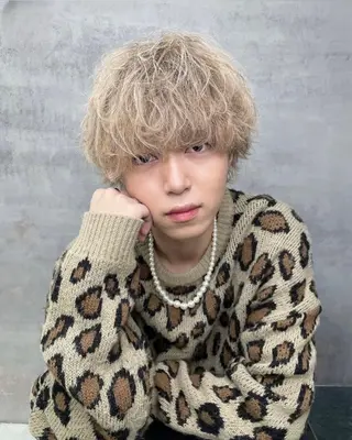 パーマ Rinka🌷🩶 グレージュカラー🫧のマツエク・マツパデザイン