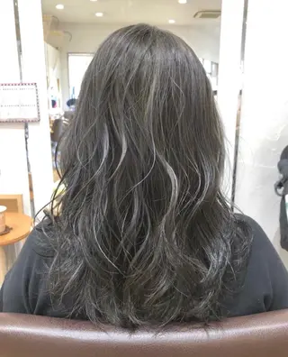 ミディアム カラー FELICE of hair 田口千尋のヘアスタイル