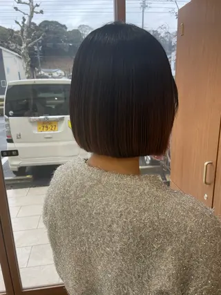 ミディアム 鈴木 梨瑚のヘアスタイル