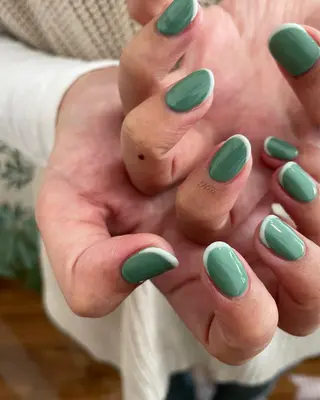 ネイル kiii.__ ✴︎*のネイルデザイン