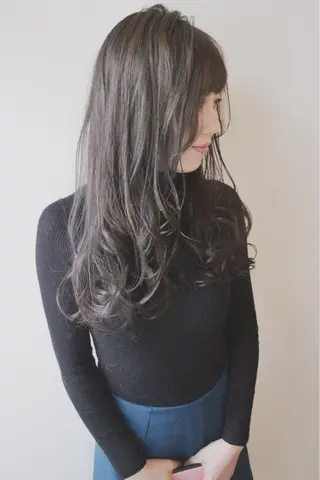 ロング 吉本 知弘のヘアスタイル