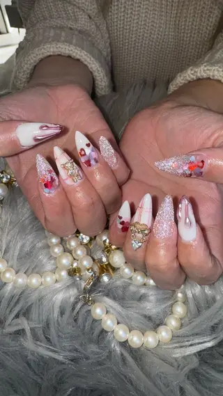 ネイル Feel ‪‪☺︎‬Yuriaのネイルデザイン
