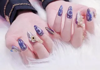 ネイル MoonNail ユリ🌸のネイルデザイン