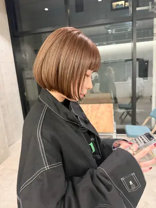ショート カラー ヘアアレンジ ミニボブ/ブリーチ 🌈MISATOのヘアスタイル