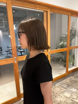 カラー 上米良 麻衣のヘアスタイル