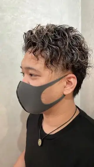 ショート カラー パーマ ヘアアレンジ メンズ ✨美艶・髪質改善特化 ✨サロンHirokiのヘアスタイル
