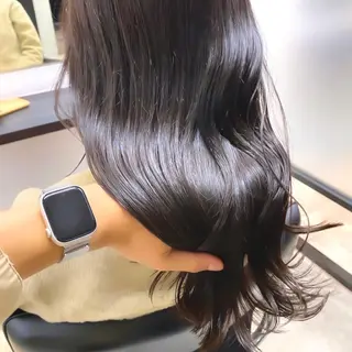 セミロング カラー ツヤ髪 ／髪質改善 松岡将太郎のヘアスタイル