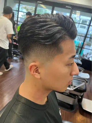 ショート カメオカ ダイゴのヘアスタイル