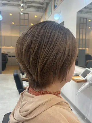 ショート 韓国レイヤー/ ショート Eightのヘアスタイル