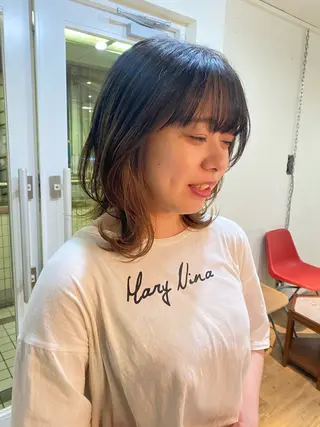 ミディアム カラー 竹内 柚子のヘアスタイル