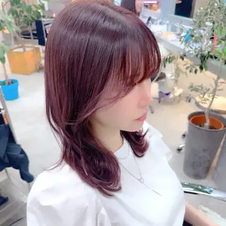 ミディアム カラー 岡野 静華のヘアスタイル
