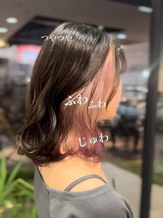 セミロング カラー イワサキ リカのヘアスタイル