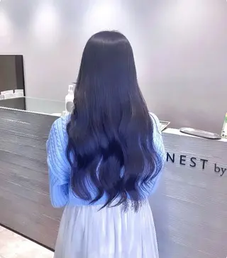 ロング カラー サキ🤍ハイトーン 🩰くびれ巻きヘアのヘアスタイル