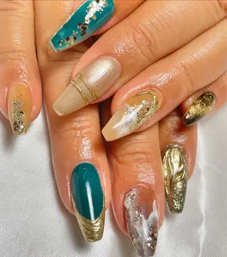 ネイル Bavardage Nailのネイルデザイン