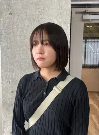 ミディアム 小長谷 夕菜のヘアスタイル