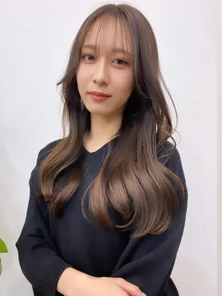 ロング 韓国風×透明感カラー 髪質改善オタベシンヤのヘアスタイル