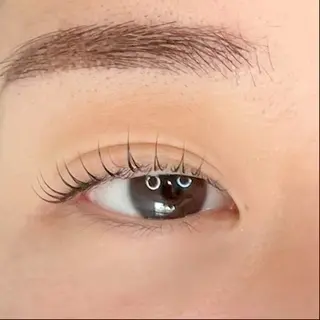 マツエク・マツパ Salon　DéFi 🦋マツパ・眉毛のマツエク・マツパデザイン