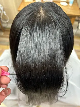 セミロング 志賀　輝/ハイライト /縮毛矯正/髪質改善のヘアスタイル