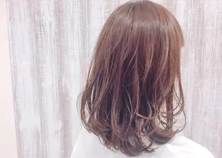 ミディアム カラー ヘアアレンジ 透明感♡︎♡︎ 佐々木早苗のヘアスタイル
