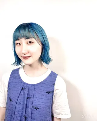 ミディアム カラー よしだ とおいのヘアスタイル