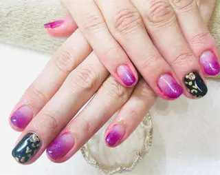 ネイル CROWN プライベートサロンのネイルデザイン